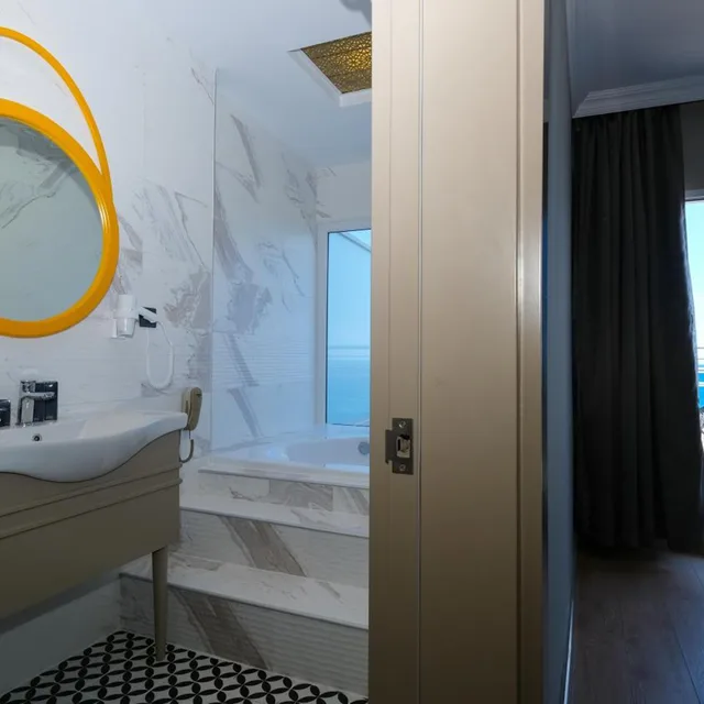جناح بجاكوزي، Sea City Devran Hotel & Spa 9/10