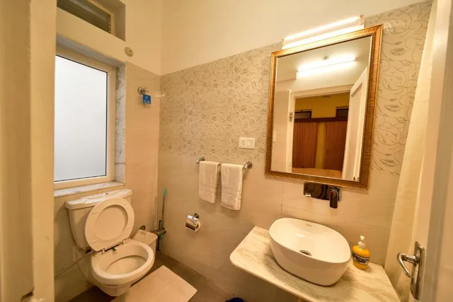 Room, Hotel Arya Niwas 3/3