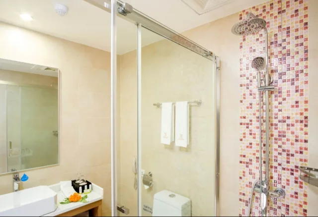 Room, King Bed, West View، Nalagi Hotel 9/10