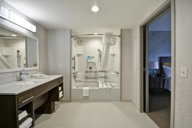 Studio, King Bed, Accessible, Home2 Suites By Hilton Columbus East Broad Street Oh 4/4