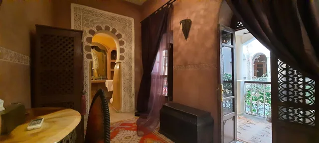 Rose, Superior، Riad Lorsya 1/1