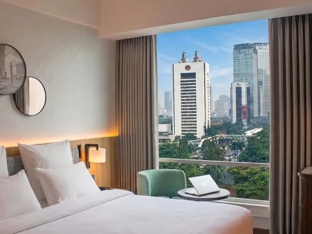 غرفة ديلوكس بسرير مزدوج أو سريرين منفصلين بإطلالة على المدينة، ALL SEASONS JAKARTA THAMRIN 2/7