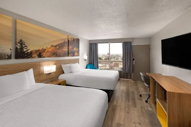 غرفة بسريرين كوين، Days Inn by Wyndham Harrisonburg 1/5