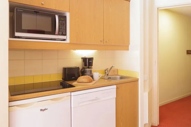 استوديو بسريرين منفصلين وسرير بطابقين بشرفة، Pierre Vacances Residence Les Rives de L Apos Aure 6/6