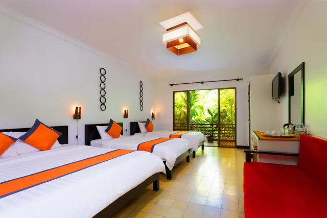 غرفة عائلية بإطلالة على المسبح، La Niche d Angkor Boutique Hotel 8/10