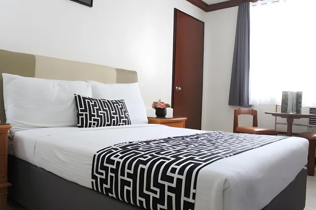 غرفة قياسية، LAS PALMAS HOTEL DE MANILA 2/2