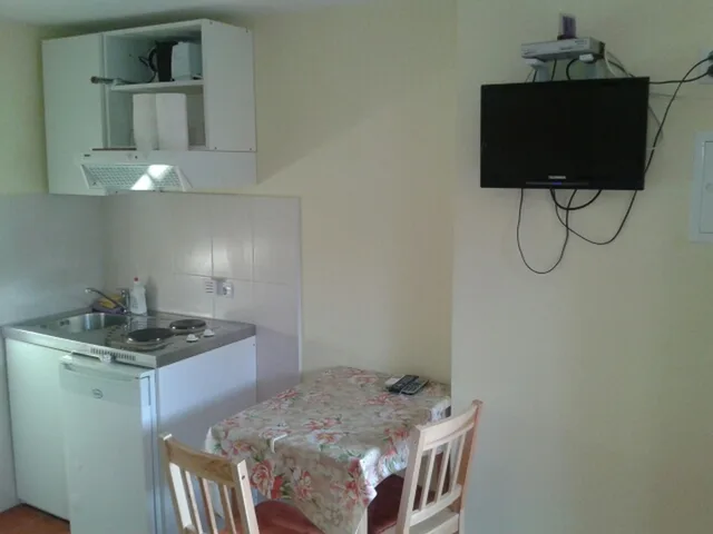 استوديو بسريرين منفصلين، Anna Guesthouse 10/10