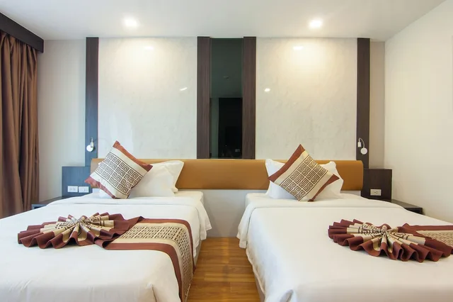 Studio, Twin Beds, Golden Jomtien Beach Hotel 2/6