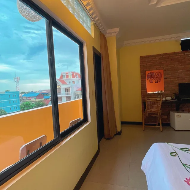غرفة ديلوكس بسرير مزدوج بشرفة، Central Indochine D Angkor Hotel 5/10