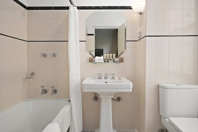 Belgravia, King Bed، Hydro Majestic 5/5