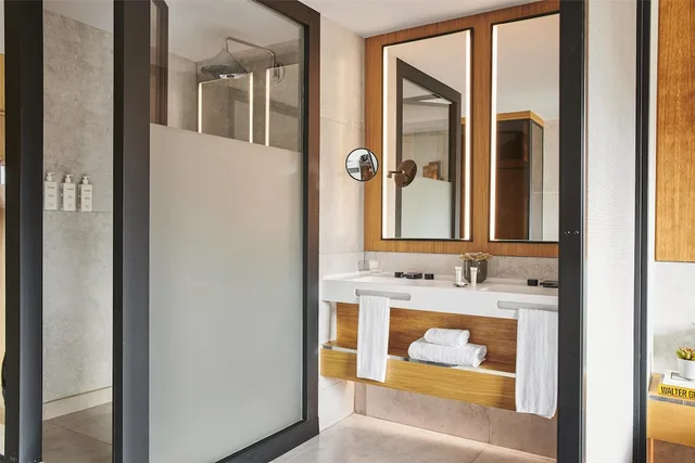 غرفة بسرير كينج مع سرير إضافي، Grand Hyatt Barcelona 7/9