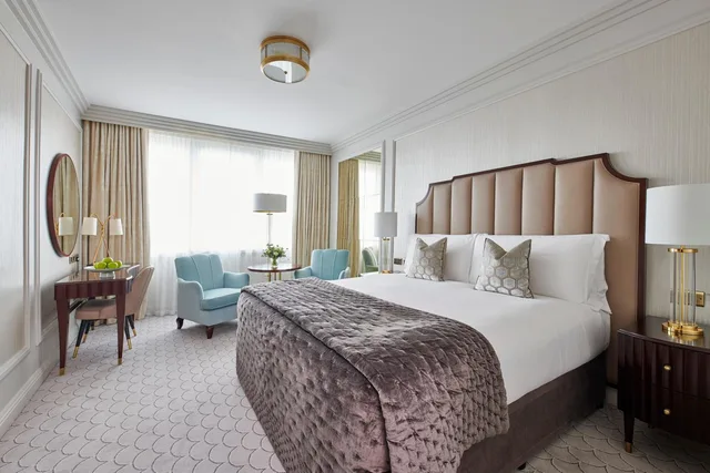Classic, King Bed, Queen Bed, THE WESTBURY HOTEL 1/1