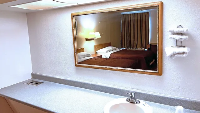 غرفة بسريرين مزدوجين، Thunderbird Motel Hillsboro 8/10