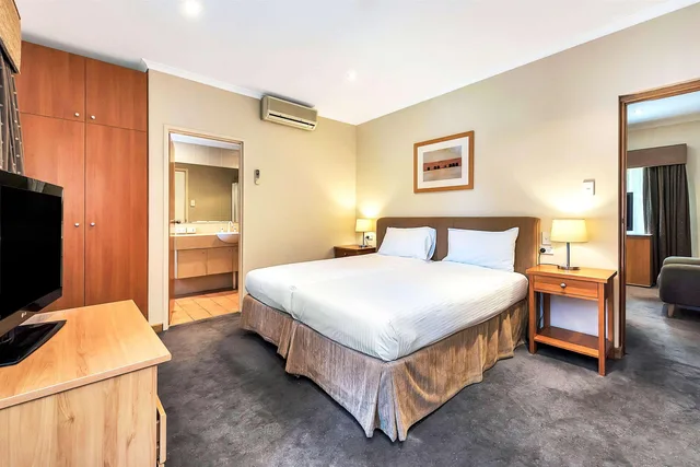 جناح بسرير كوين، Comfort Inn and Suites Sombrero Adelaide 3/9