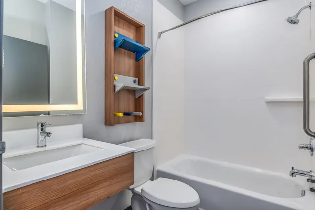 غرفة بسرير كوين، Microtel Inn And Suites Montgomery Al 5/5