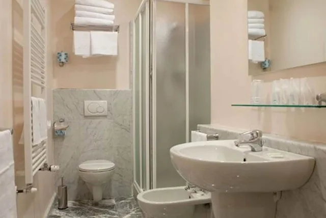 غرفة قياسية بسرير مزدوج أو سريرين منفصلين، Hotel Residence Torino Centro 6/8