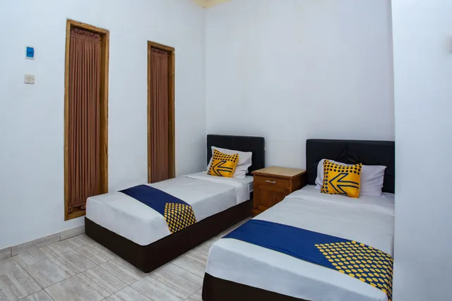 غرفة قياسية بسريرين منفصلين، SPOT ON 2761 Pondok Kartini 1/4