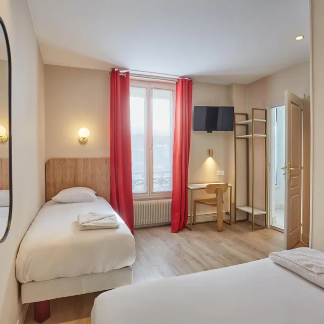 Triple Room, Merryl Hotel 1/5