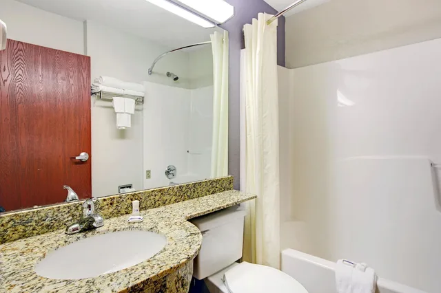 غرفة بسريرين كوين، Microtel Inn & Suites by Wyndham Cherokee 2/2