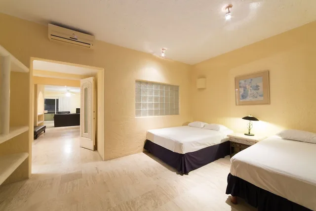 3 Rooms, Standard, 2 Double Beds, 2 King Beds، Villamar Princesa Suites 1/10