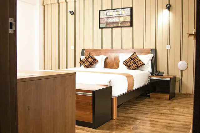غرفة تنفيذية بسرير كينج، Westend Hotel 4/6