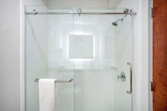 جناح بسرير كينج، Comfort Inn & Suites Lexington South 4/4