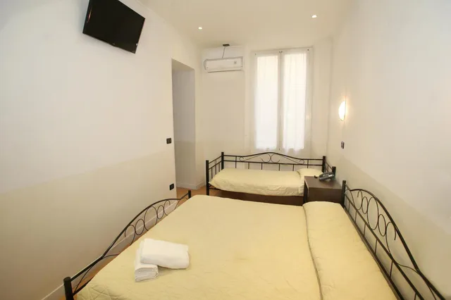 غرفة قياسية ثلاثية، Memole Inn Sanremo 2/3