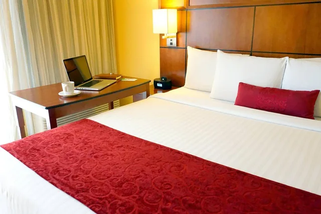 جناح جونيور، Courtyard By Marriott Puebla Las Animas 2/10