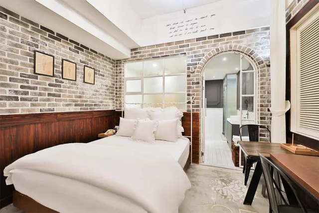 جناح جونيور، February Hotel Hwanggeum 2/10