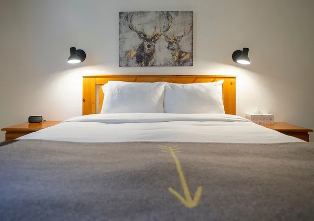 غرفة بسرير كوين، Hotel Mont-Tremblant 3/9