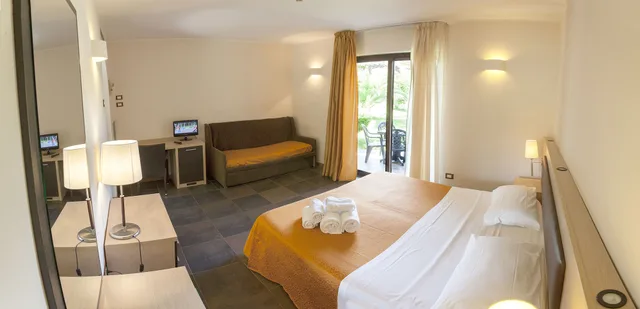 Room, Quadruple, Double Bed, Borgo del Principe 10/10