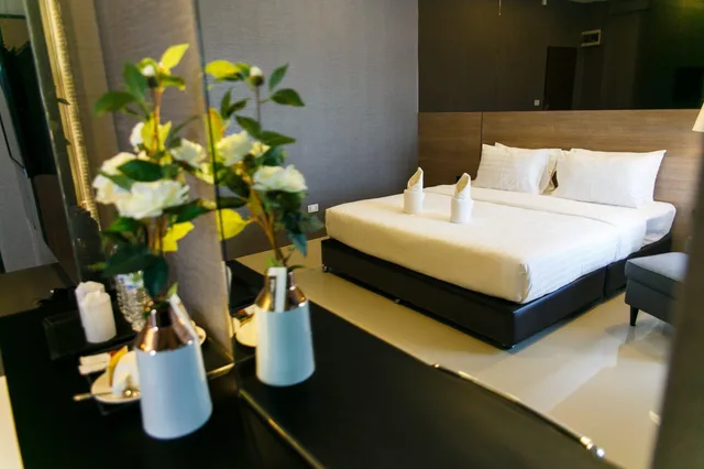 Super, Deluxe, King Bed، The Zenery 2/2