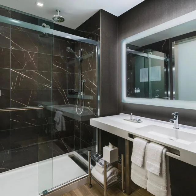 غرفة بسريرين كوين بإطلالة على الجبل، AC Hotel Scottsdale North 8/10