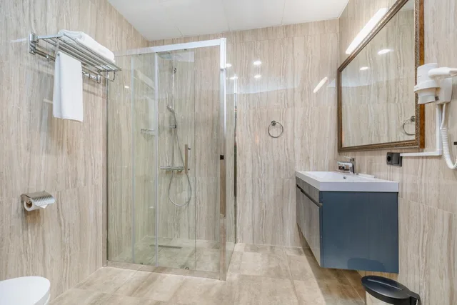 Superior, King Bed, Best Western Tbilisi City Center 4/6