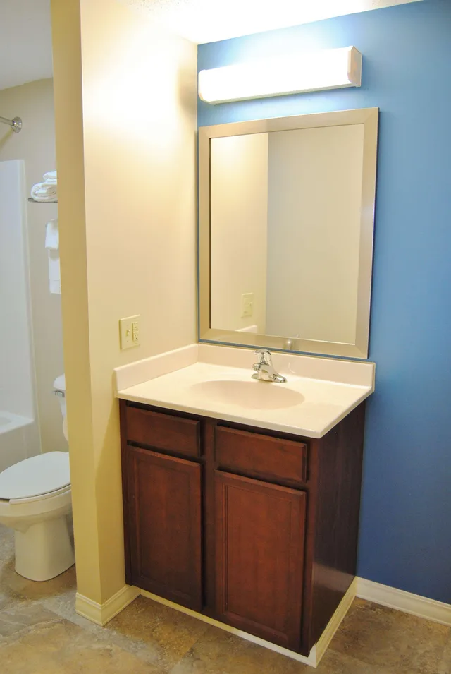 Efficiency, Double Bed, Smoking، Americas Best Value Inn St. Clairsville/Wheeling 4/4