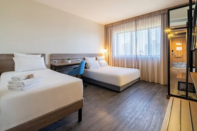 غرفة بسرير مزدوج وسرير فردي لذوي الإعاقة، Novotel Sorocaba 1/6