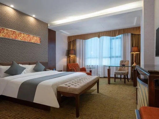 غرفة، The Clipper Hotel 1/2