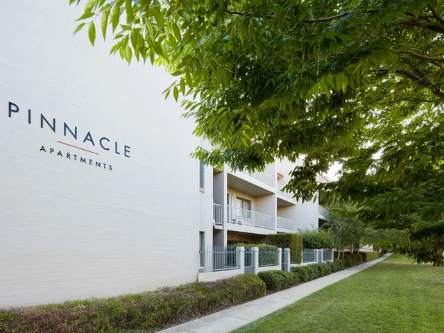 شقة بغرفة نوم واحدة، Pinnacle Apartments 1/2