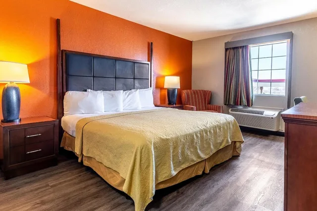 غرفة قياسية بسرير كينج للمدخنين، Americas Best Value Inn Temple Killeen 2/9