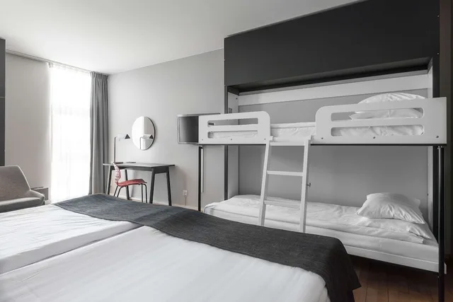 غرفة عائلية بسريرين منفصلين وأسرّة بطابقين، Quality Hotel 11 3/5