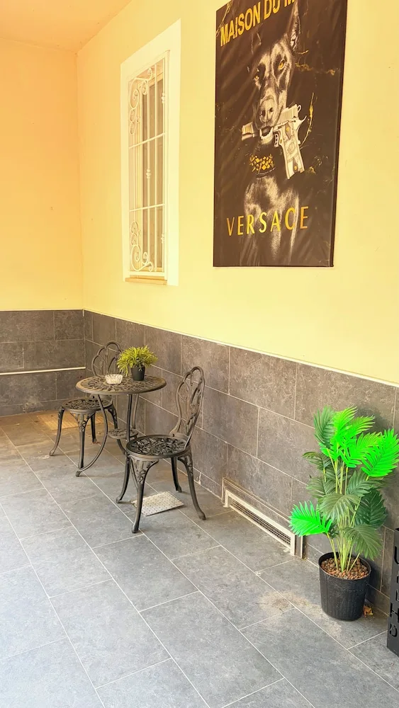 Villa Life، ميلان 40/50