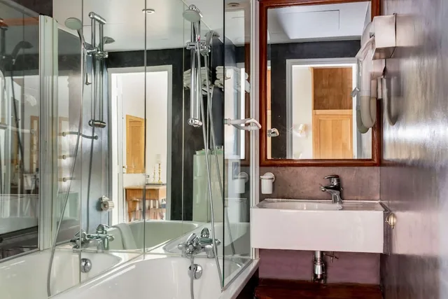 غرفة سوبيريور بسرير كوين، Best Western Aramis Saint-Germain 6/6