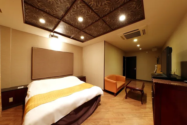 غرفة قياسية بسرير كوين، Hotel Fine Garden Matsuzaka Iii 1/3
