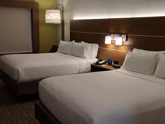 غرفة تنفيذية بسريرين، Holiday Inn Express & Suites Claypool Hill (Richlands Area) 1/1