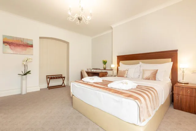 غرفة، Le Premier Boutique Hotel 1/6