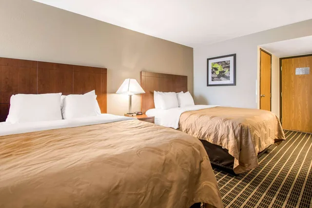 غرفة بسريرين كوين، Sleep Inn & Suites Madison West 2/5