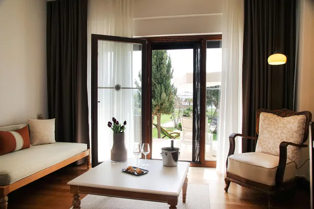 غرفة تنفيذية بسرير مزدوج بإطلالة على البحر، Cocos The Club Solto 2/2