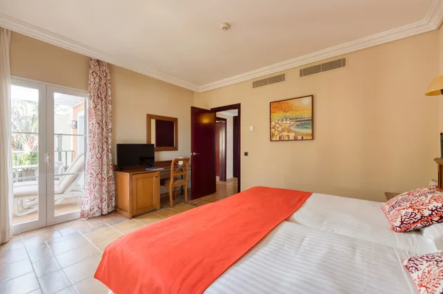 جناح جونيور بسريرين منفصلين مع أريكة، Hotel Cordial Mogan Playa 1/5