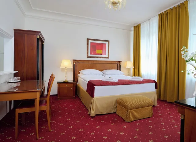 غرفة قياسية بسرير مزدوج أو سريرين منفصلين، Hotel Bologna 2/8