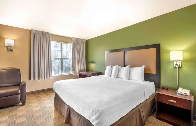 استوديو ديلوكس بسرير كينج مع أريكة، Extended Stay America - Columbus - Polaris 2/3